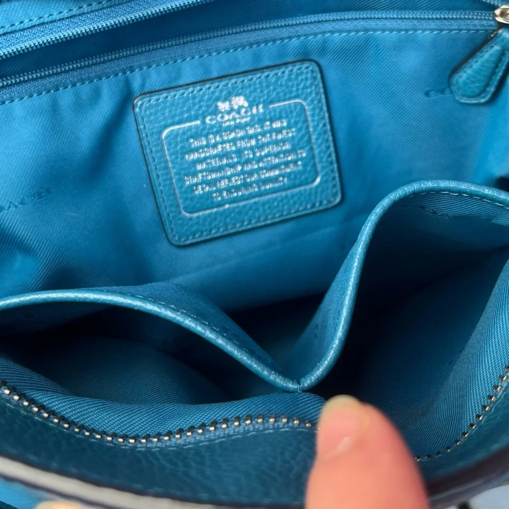 Coach; Vibrant Teal/Blue Leather Tote; Minor Wear; Duel Handles;14x3x8in - Picture 8 of 10